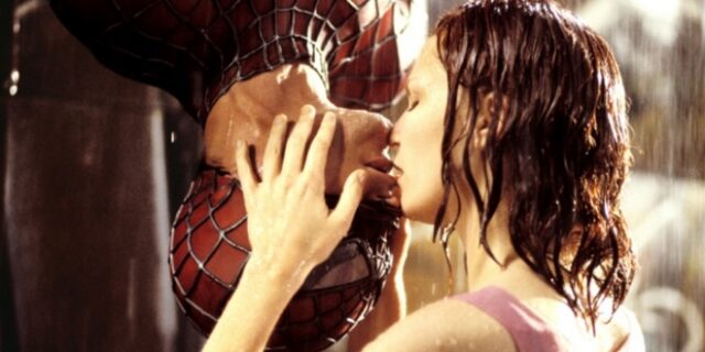 Spiderman: Γιατί η σκηνή με το ανάποδο φιλί ήταν εφιάλτης για τον Maguire