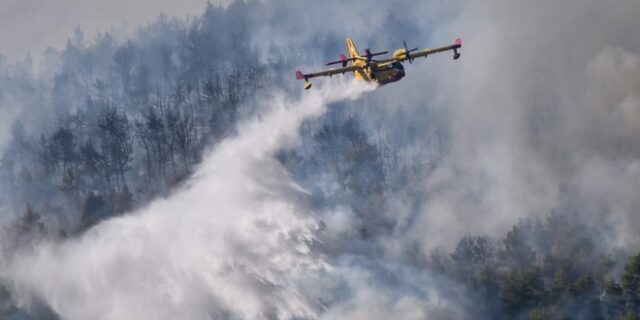 Κόρινθος: Κεραυνός προκάλεσε φωτιά στο Αμόνι