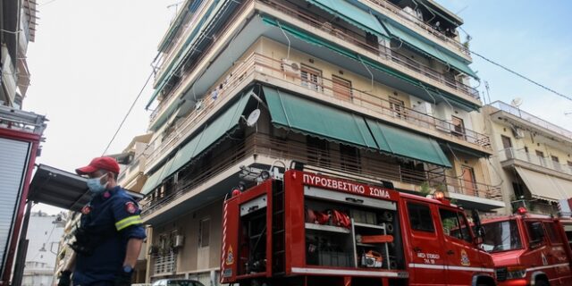 Φωτιά σε διαμέρισμα στα Πετράλωνα