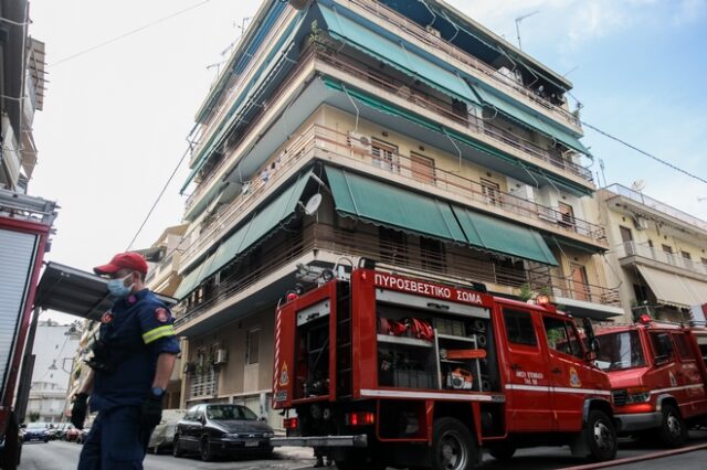 Φωτιά σε διαμέρισμα στα Πετράλωνα