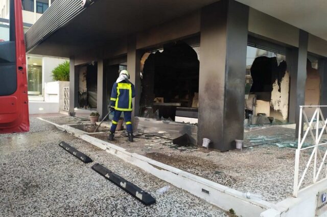 Μαρούσι: Υπό έλεγχο η φωτιά σε κατάστημα στη λεωφόρο Κηφισίας