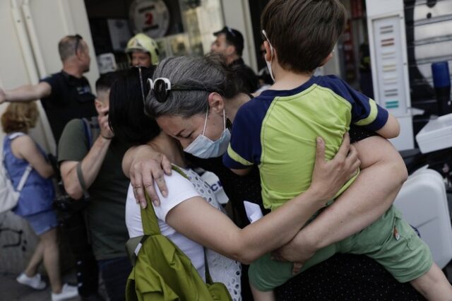 Μεγάλη φωτιά στο Βιοτεχνικό Επιμελητήριο Θεσσαλονίκης – Δύο διασωληνωμένοι