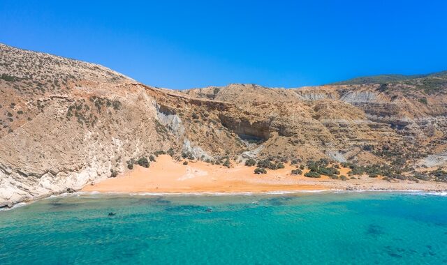 Πρωτοβουλία Παραθεριστών Γαύδου κατά της Δημάρχου: “Οι παραλίες ανήκουν σε όλες και όλους”