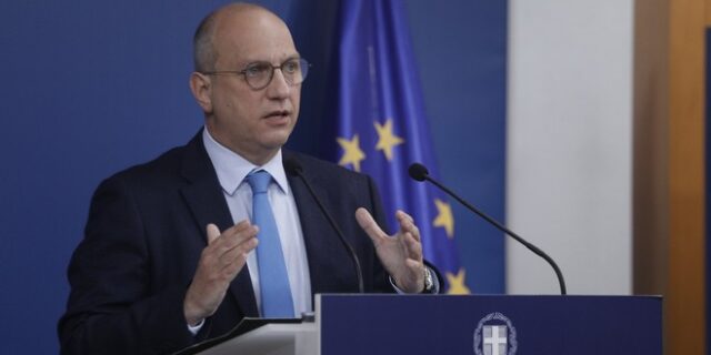 Οικονόμου: Η αντιπολίτευση κανιβαλίζει την αλήθεια για τη ΔΕΗ