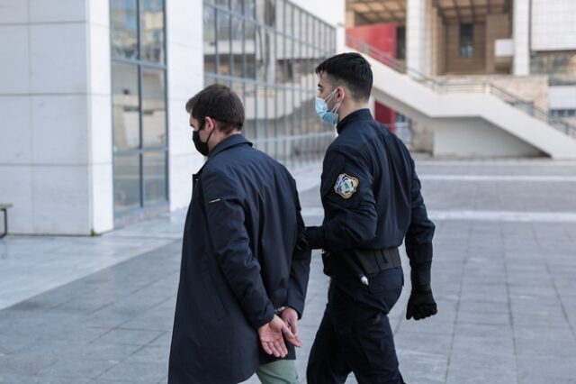 Δίκη προπονητή ιστιοπλοΐας: Κατέρρευσε η καταγγέλλουσα – “Δεν αντέχω άλλο”