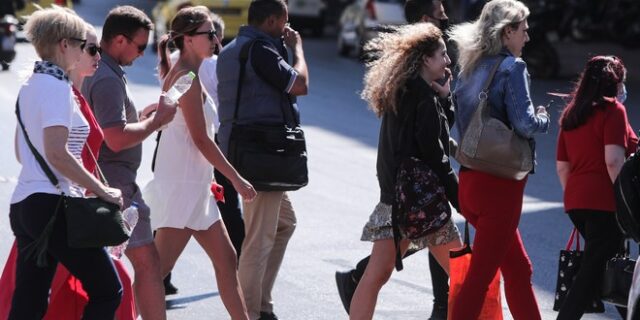 Καιρός: Αστάθεια και πολύ υψηλές θερμοκρασίες το Σαββατοκύριακο