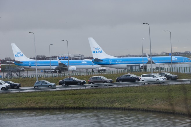 Ολλανδία: Προσωρινή αναστολή πωλήσεων εισιτηρίων από την KLM για πτήσεις στο Άμστερνταμ