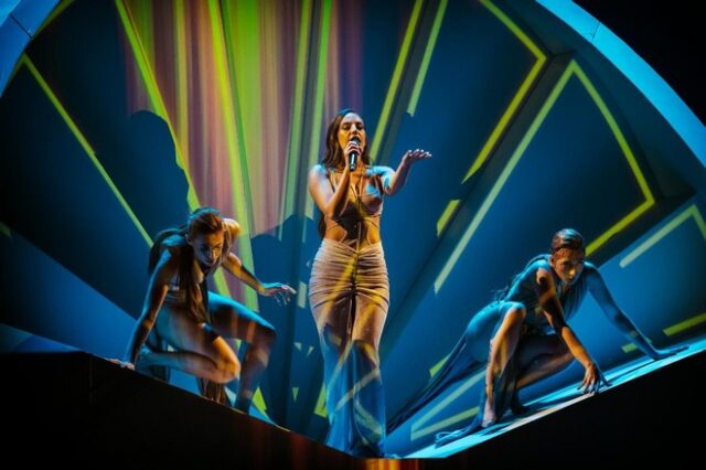 Eurovision 2022: Η Ανδρομάχη αυτοτρολάρεται για τον αποκλεισμό της Κύπρου