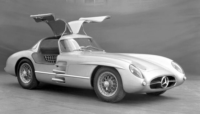 Παγκόσμιο ρεκόρ: Mercedes του 1955 πουλήθηκε για αστρονομικό ποσό