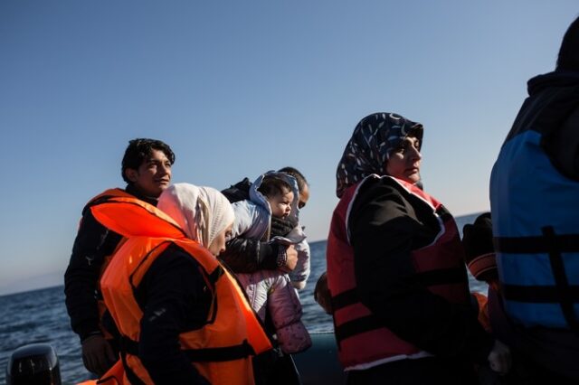 Ρόδος: Έξι ανήλικα παιδιά ανάμεσα στους 21 διασωθέντες μετανάστες