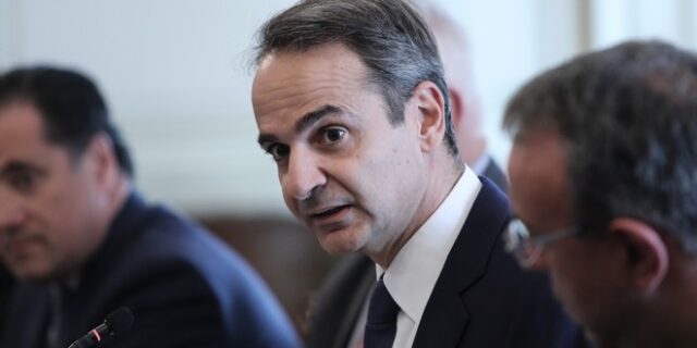 Μακρά προεκλογική περίοδος στη σκιά της ακρίβειας