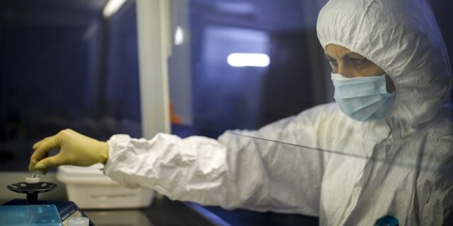 Ευλογιά των πιθήκων: Οι βασικές διαφορές με την ανεμοβλογιά – “Δεν υπάρχει κίνδυνος πανδημίας”