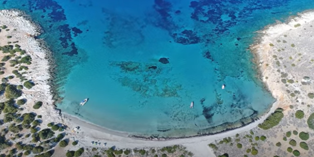 Πεταλιοί Εύβοιας: Το ανέγγιχτο νησί, μισή ώρα από την Αττική, με την εξωτική ομορφιά