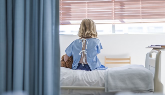Οξεία ηπατίτιδα σε παιδιά: Πού οφείλεται η μυστηριώδης έξαρση – Τι δείχνουν τρεις μελέτες