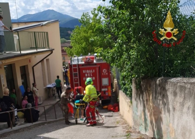 Ιταλία: Αυτοκίνητο έπεσε σε κήπο παιδικού σταθμού – Ένα παιδί έχασε τη ζωή του