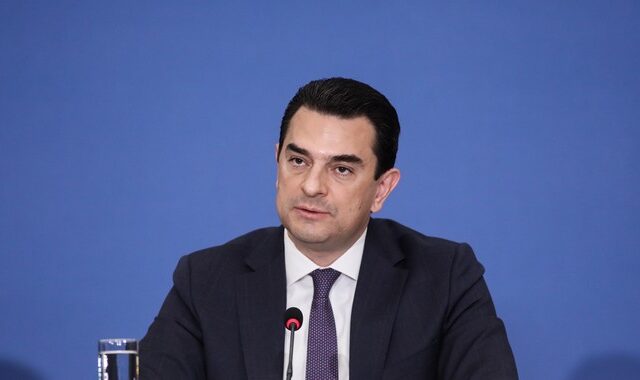 Σκρέκας: Ξεκινούν άμεσα οι πληρωμές για το Power Pass – Στόχος να καταβληθούν σε μια δόση