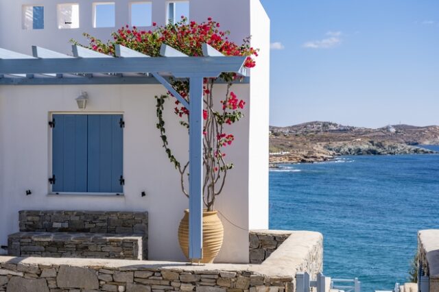 Σπάει κάθε ρεκόρ η ζήτηση για τα καταλύματα της Airbnb – Υπερδιπλάσια από πέρυσι η ζήτηση και στην Ελλάδα