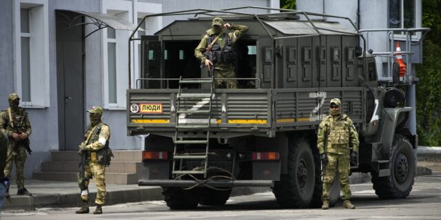 Ρωσία: Η Μόσχα στέλνει 9.000 στρατιώτες και 170 άρματα μάχης στη Λευκορωσία