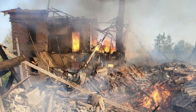 Ουκρανία: Φόβοι για δεκάδες νεκρούς από βομβαρδισμό σε σχολείο – Διασώθηκαν οι άμαχοι από το Αζοφστάλ