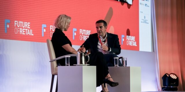 Τσίπρας: Το δίλημμα δεν είναι “βιβλιοθήκη ή βαριοπούλα”, αλλά αν θα πληρώσει ο κόσμος το ρεύμα ή το φροντιστήριο του παιδιού
