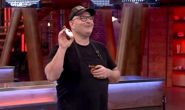 MasterChef: Τέλος εποχής για τον “Μπόμπαινα” – Αποχώρησε για δεύτερη φορά με αιχμές