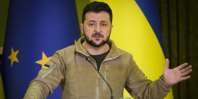 Ζελένσκι με αφορμή την Ημέρα της Νίκης: “Το κακό επέστρεψε”