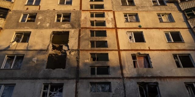 Κρεμλίνο: “Ξεκάθαρη ληστεία” η χρήση κατασχεμένων ρωσικών πόρων για ανοικοδόμηση της Ουκρανίας