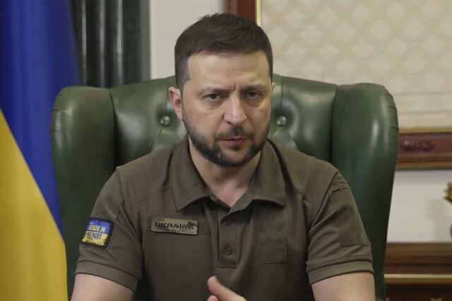 Ζελένσκι: “Οι ένοπλες δυνάμεις κάνουν το παν για να απελευθερώσουν την Ουκρανία”