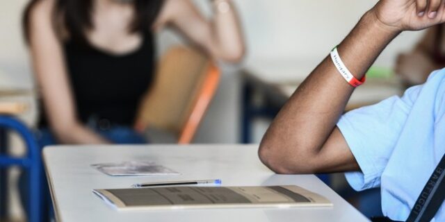 Πανελλήνιες 2022 – ΕΠΑΛ: Δείτε τα θέματα που έπεσαν στις Αρχές Οικονομικής Θεωρίας (ΑΟΘ)