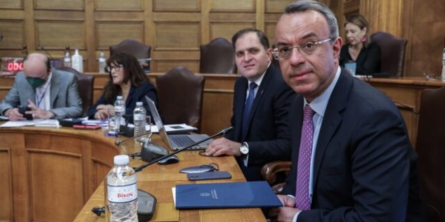 Σταικούρας: Έξι συν τέσσερις δράσεις για την πάταξη του λαθρεμπορίου