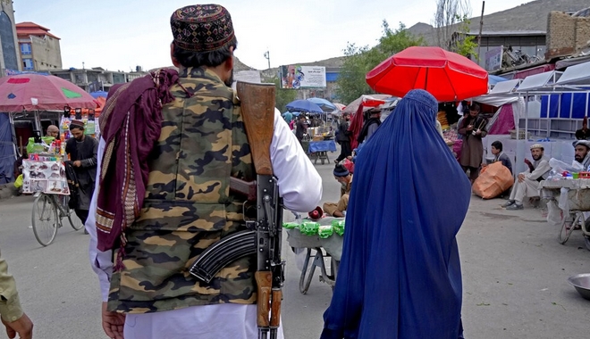 ΟΗΕ: Απαγορεύει τα ταξίδια σε δύο αξιωματούχους των Ταλιμπάν λόγω της καταπίεσης των γυναικών