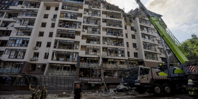 Μπαράζ εκρήξεων στην Ουκρανία: Χτυπούν ξανά το Κίεβο οι Ρώσοι – Ένας νεκρός, αρκετοί τραυματίες