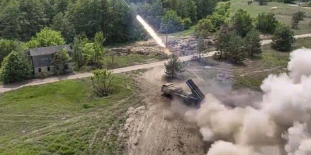 Ουκρανία: Ζελένσκι προς Λευκορώσους – “Δεν είστε υποχρεωμένοι να πεθάνετε”