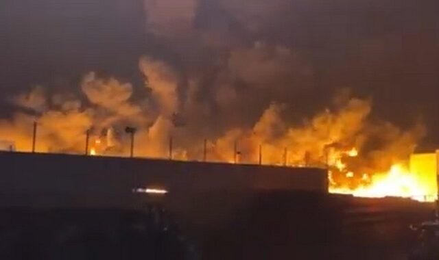 Πυρκαγιά σε εργοστάσιο πλαστικών στον Ασπρόπυργο