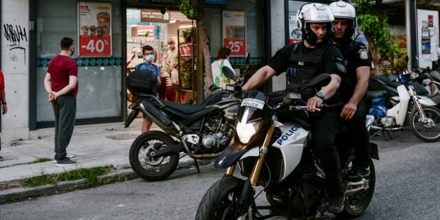 Καισαριανή: Μπαράζ εμπρησμών σε επτά αυτοκίνητα και μια μοτοσικλέτα