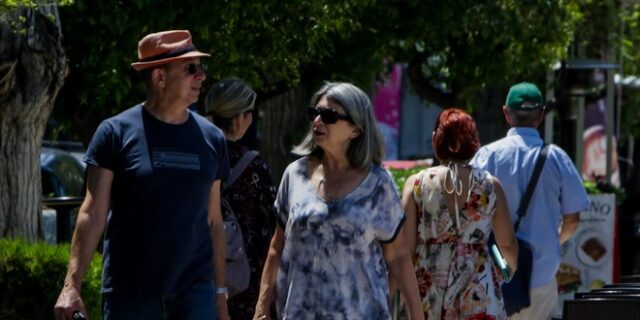 Κορονοϊός: 10.474 νέα κρούσματα σήμερα στην Ελλάδα – 17 νεκροί και 88 διασωληνωμένοι