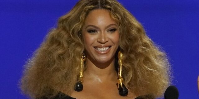 Beyonce: Επιστρέφει με νέο άλμπουμ ύστερα από έξι χρόνια