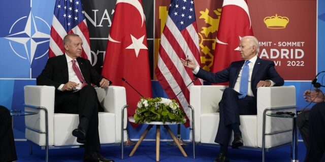 ΝΑΤΟ – Σύνοδος κορυφής: Ο Μπάιντεν στηρίζει την πώληση F-16 στην Τουρκία αλλά χρειάζεται το “ναι” του Κογκρέσου