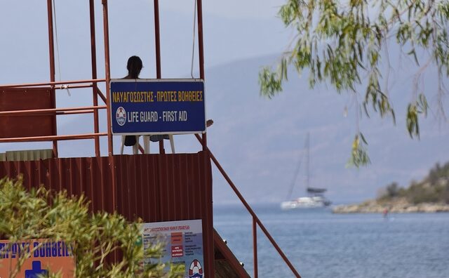 Κρήτη: Τριπλή διάσωση στην παραλία της Ανάληψης – Δείτε βίντεο
