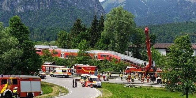 Γερμανία: Εκτροχιασμός τρένου στην Βαυαρία – Τέσσερις νεκροί