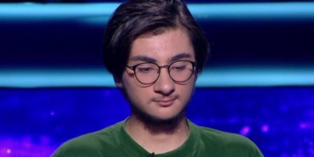 Ποιος θέλει να γίνει εκατομμυριούχος: “Τρελάθηκε” το Twitter με τον 18χρονο “Χάρι Πότερ”