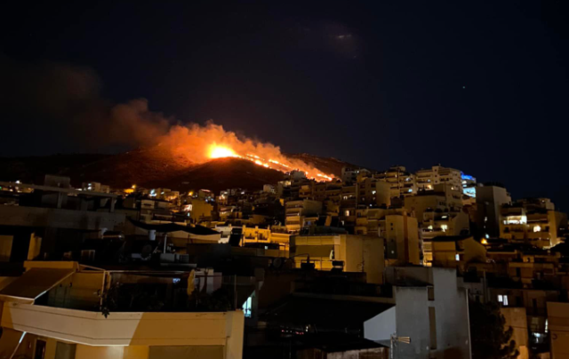 Υπό έλεγχο η φωτιά στο Σχιστό Κορυδαλλού – Οριοθετήθηκε η φωτιά στον Ασπρόπυργο