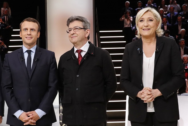 Γαλλικές εκλογές: Αναζητά συμμάχους ο Μακρόν, πανηγυρίζουν Λεπέν και Μελανσόν – Τα σενάρια για την επόμενη ημέρα