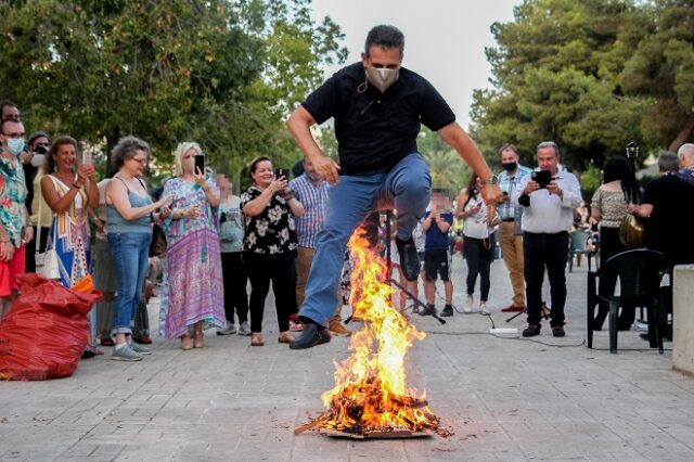 Κλήδονας: Το λαϊκό έθιμο μέσα από την παράδοση και την ποίηση