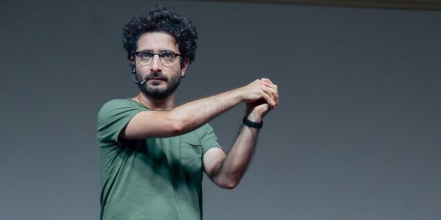 Φισφής: Έχω φάει άγριο μπούλινγκ επειδή ήμουν κοντός και δεν είχα κοπέλα – Θυμάστε το κολονάτο;