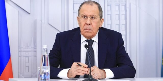 Στην Τουρκία ο Λαβρόφ: Συνομιλίες για τον τρόπο εξαγωγής ουκρανικών σιτηρών
