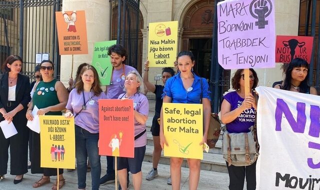 Μάλτα: Τουρίστρια ζητά να φύγει από τη χώρα – Δεν της επιτρέπουν άμβλωση ενώ κινδυνεύει η ζωή της