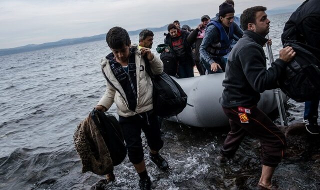 Λιβύη: Μία νεκρή έγκυος και 22 αγνοούμενοι μετά τη βύθιση σκάφους με μετανάστες