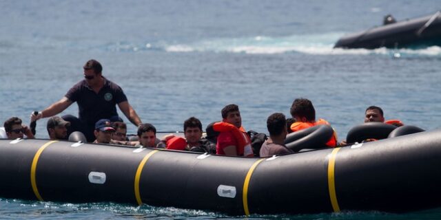Ρόδος: Ιστιοφόρο με 56 μετανάστες προσάραξε σε κολπίσκο – Σώοι οι επιβαίνοντες