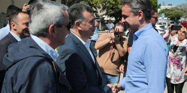 Η ανάρτηση – απάντηση του Κυριάκου Μητσοτάκη με την ελληνική σημαία που κοσμεί την Ψέριμο